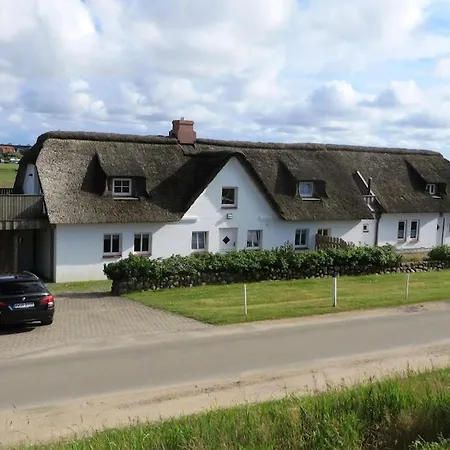 Apartment Fischerhaus Am Gartenwohnung Brosum
